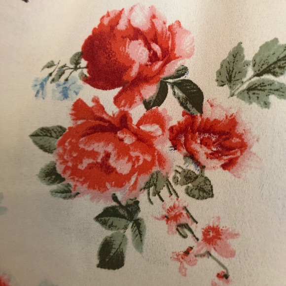 Floral Blouse - Picture 4 of 4